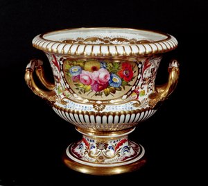 Urna in porcellana di Derby, dipinta a mano, c.1820